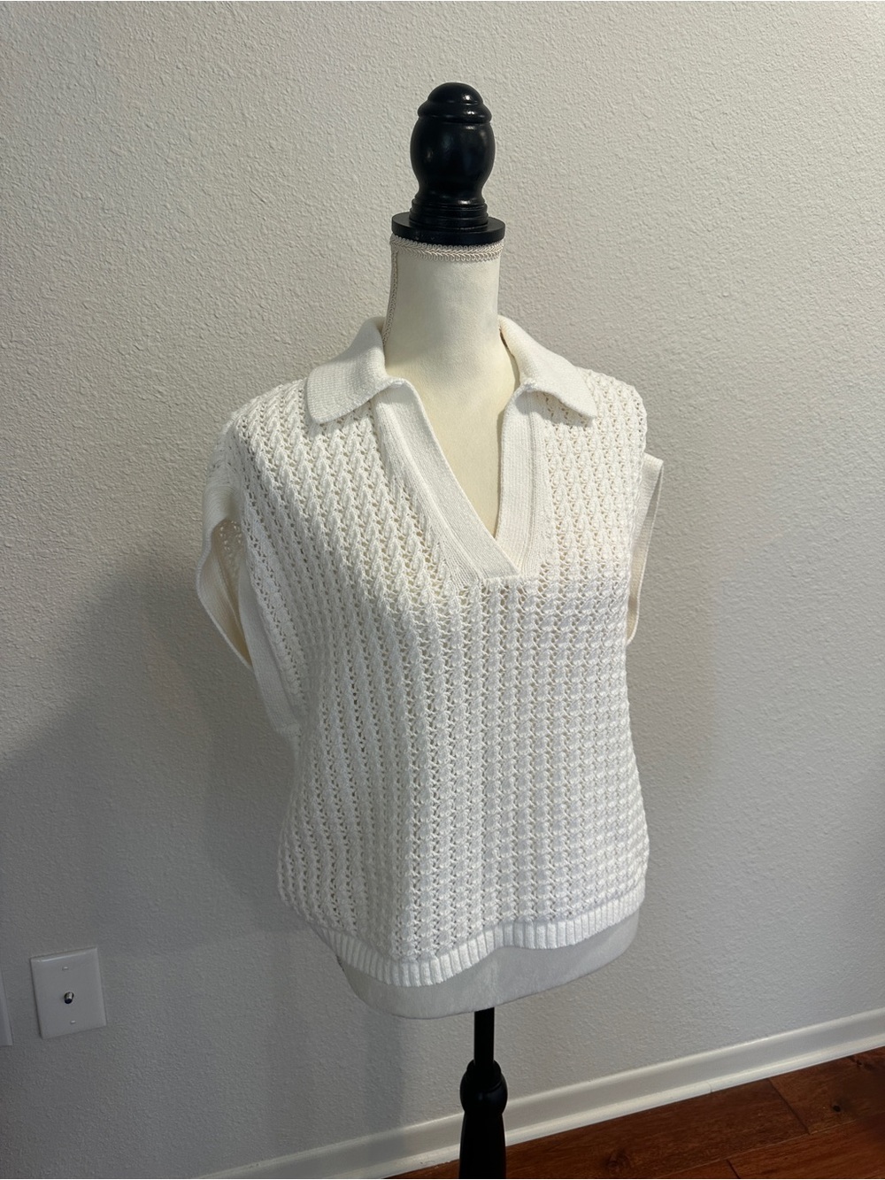 LOFT White Sleeveless Knit Polo Sweater Vest